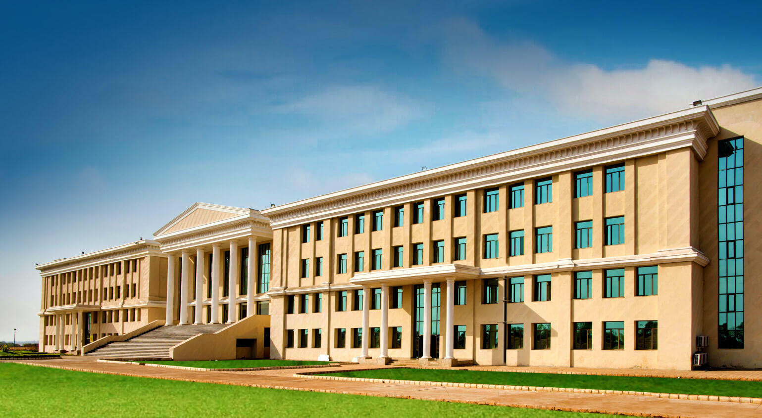 What are the Irrefutable Benefits of Pursuing a B.Sc. in Interior Design?
