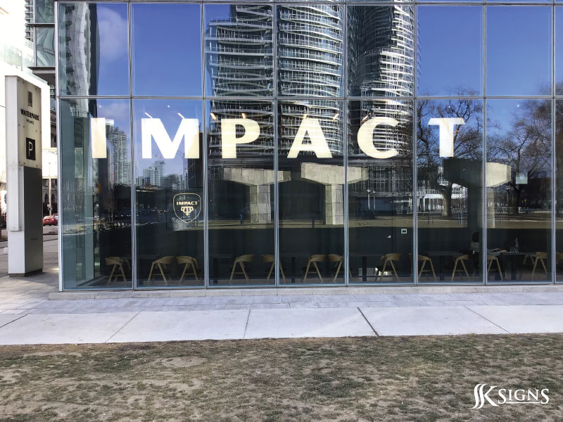 Affordable Vinyl Sign Makers: Get High-Quality Signs on a Budget