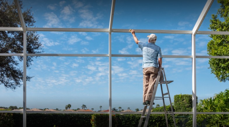 When is The Right Time for Pool Enclosure to Be Rescreened?  