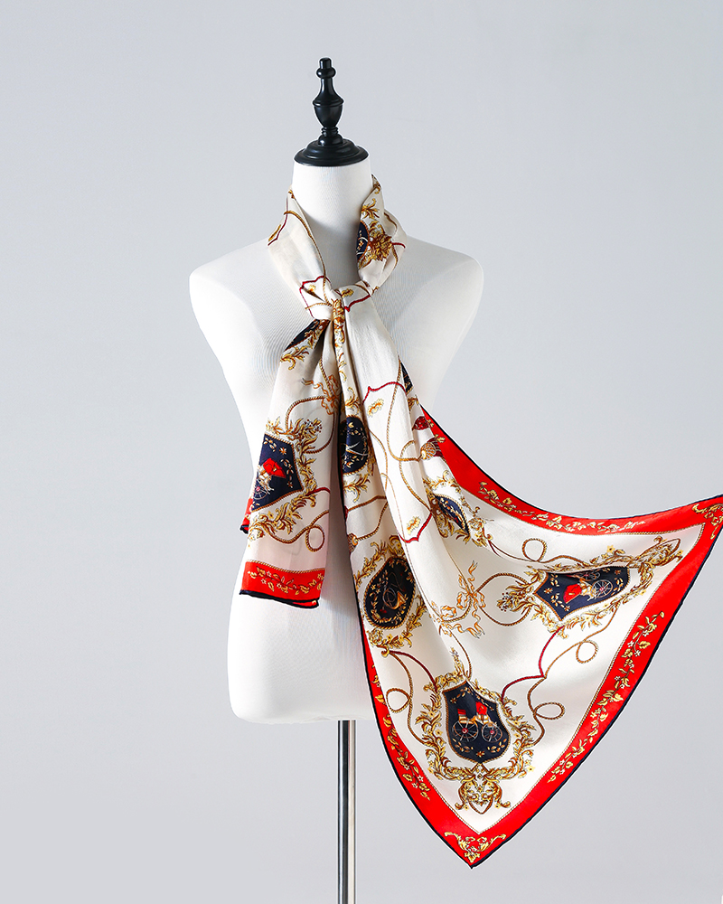 Square Scarf- A Versatile Fashion Accessory