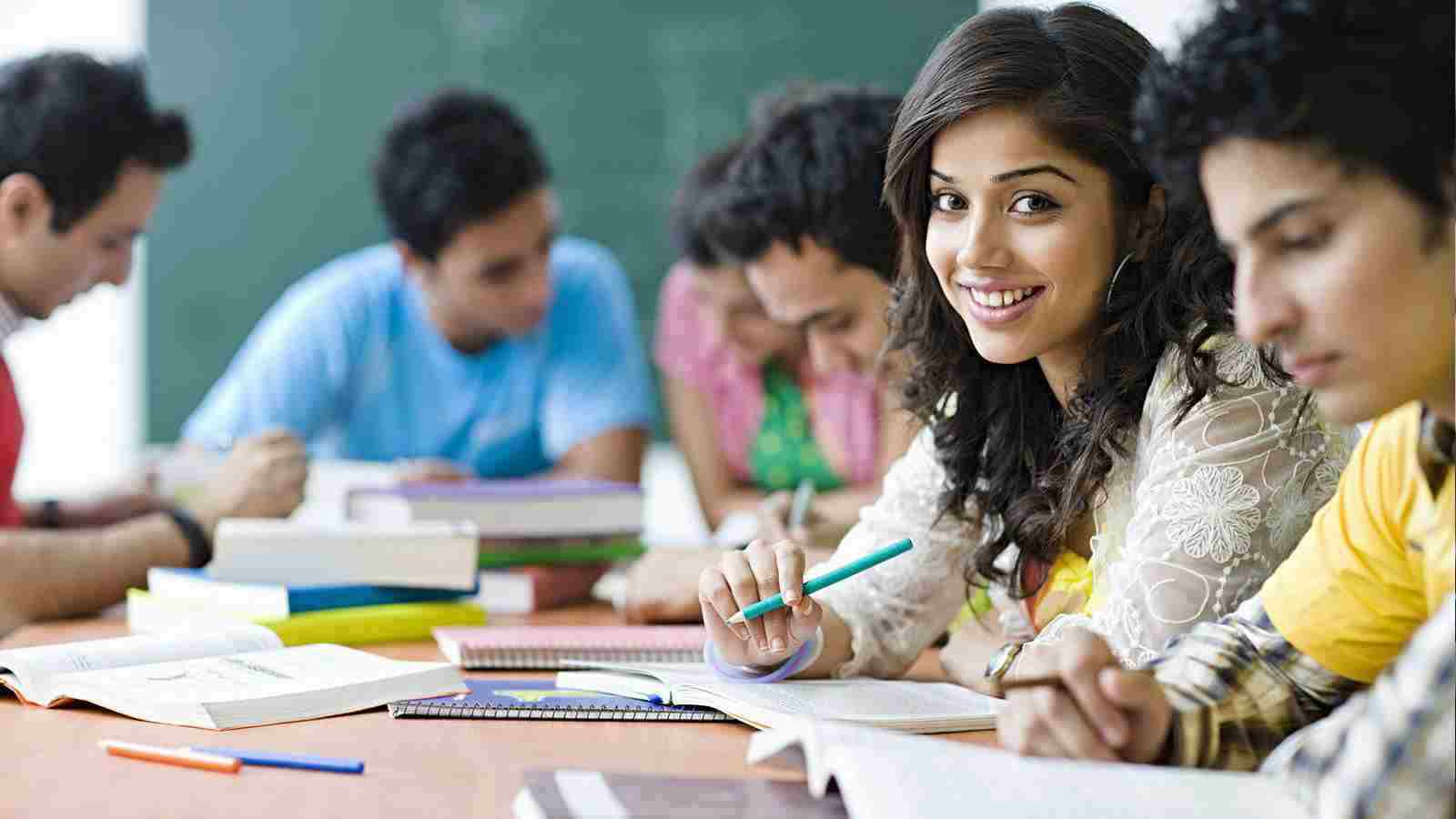 Looking For Oracle Fusion HCM Training