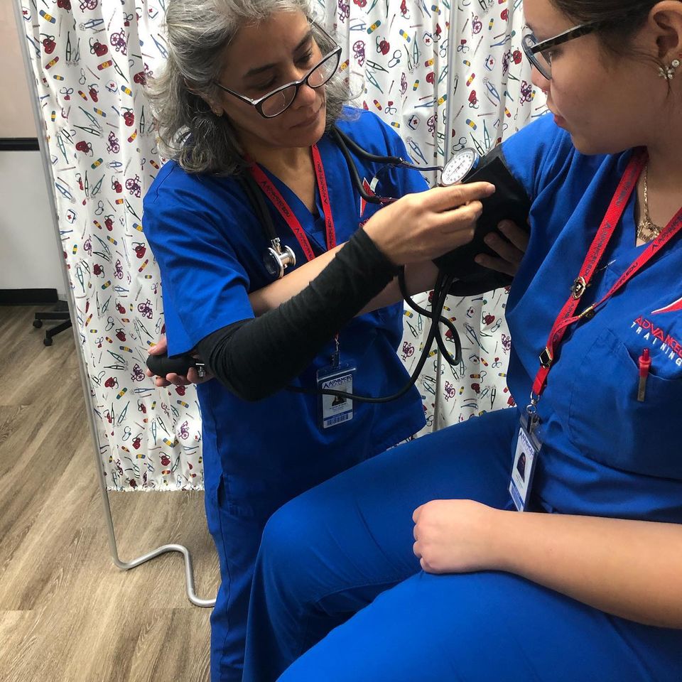 It’s a Great Time to Train to be a Medical Assistant!