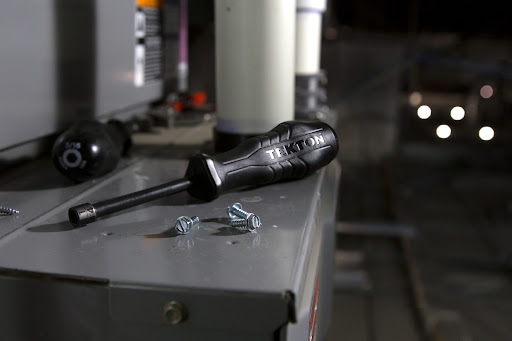 The Importance of Having a Metal Workbench with Drawers in a Workshop