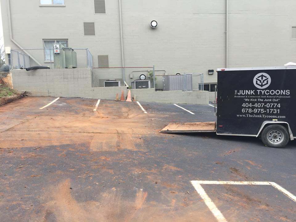 Construction Clean Up Snellville - Junk Removal Service