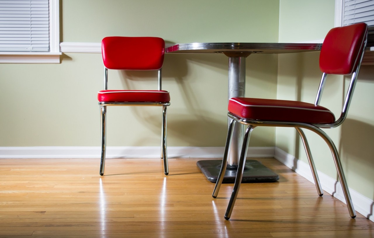 Vinyl vs Laminate | Flooring Solutions by MBT