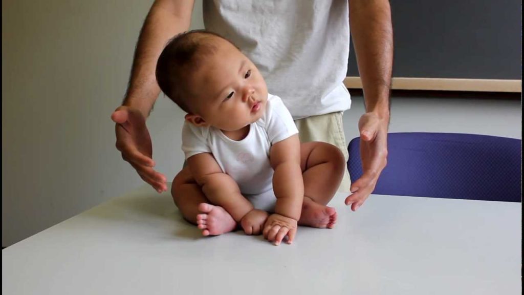 Tripod Position – When Do Babies Start Sitting Up
