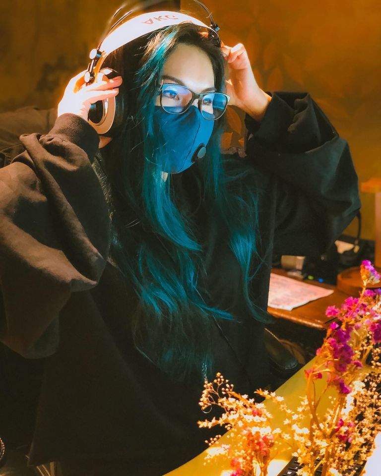 How To Avoid Foggy Glasses When Wearing A Washable, Reusable Face Cover