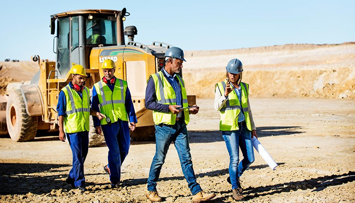 How to manage your construction team effectively