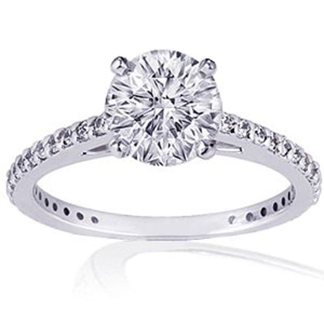 A Guide on Buying Custom Engagement Rings Online