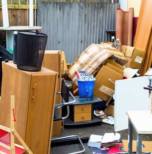 Garage cleanup tips: easy and fastest way to clean your garage