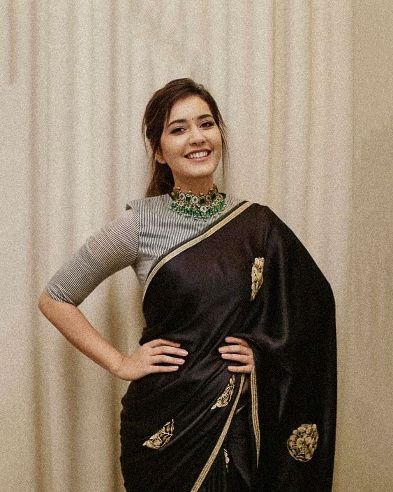 Designer Sarees | 2021 Latest Designer Sarees Online