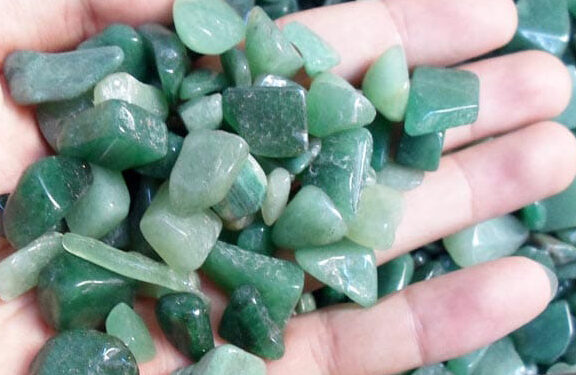 Nằm mơ thấy đá cẩm thạch đánh con gì