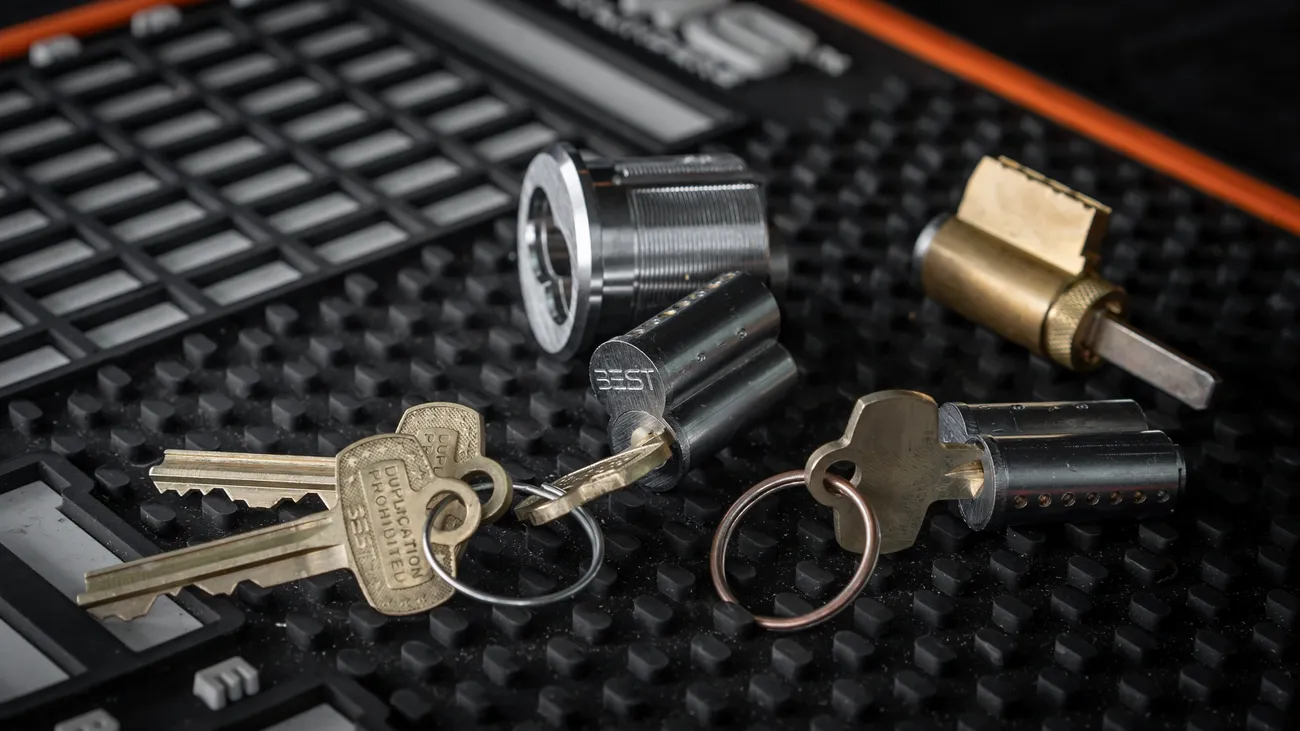 Easy tips to Keep Your Home Safe from Burglars