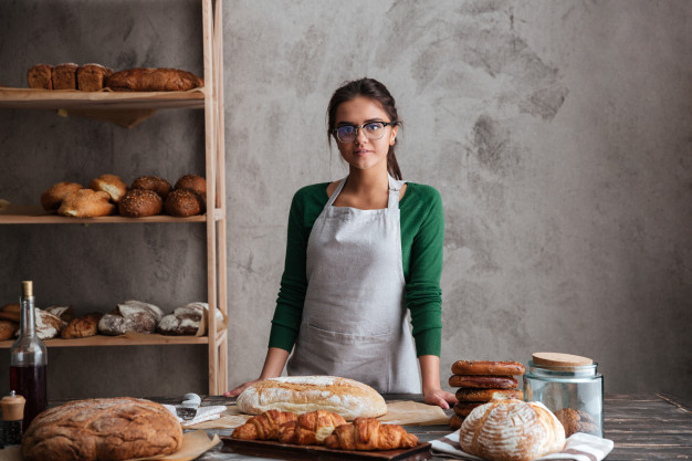 Restaurant aprons with pockets