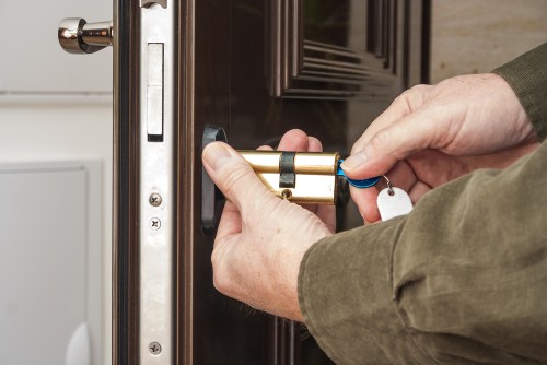 Pick Licensed Locksmith