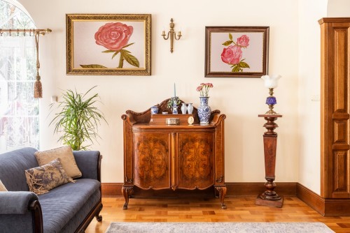 Selling Your Vintage Furniture At Public Auction