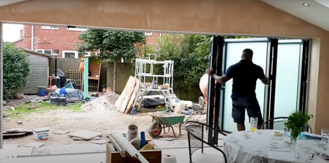 How Do Smart Glass Bifold Doors Work?