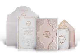 Top 5 Benefits of creating custom Wedding Invitations 