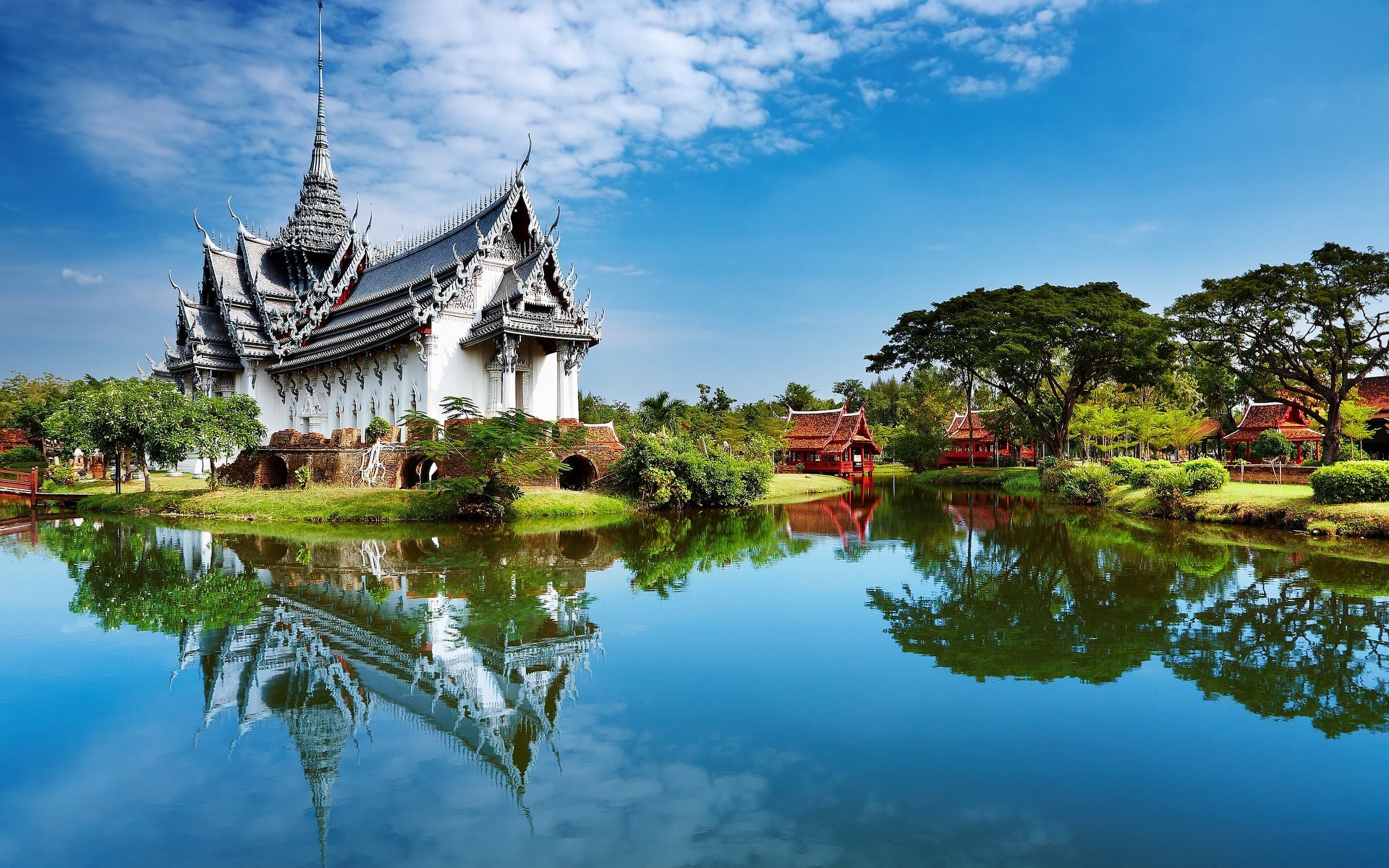Tour Package-@MAKE OUR MOMENTS-Kerala Tour Package