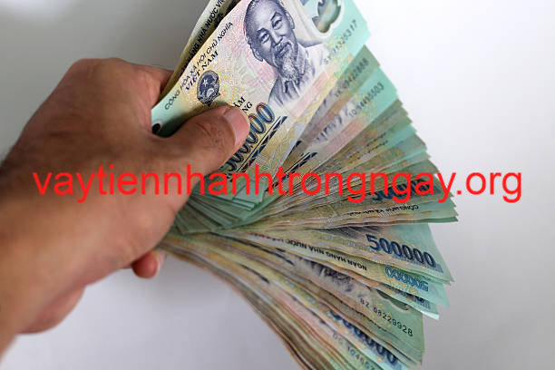 Vay tiền gấp tại TPHCM – Nhận tiền mặt trong vòng 1 giờ