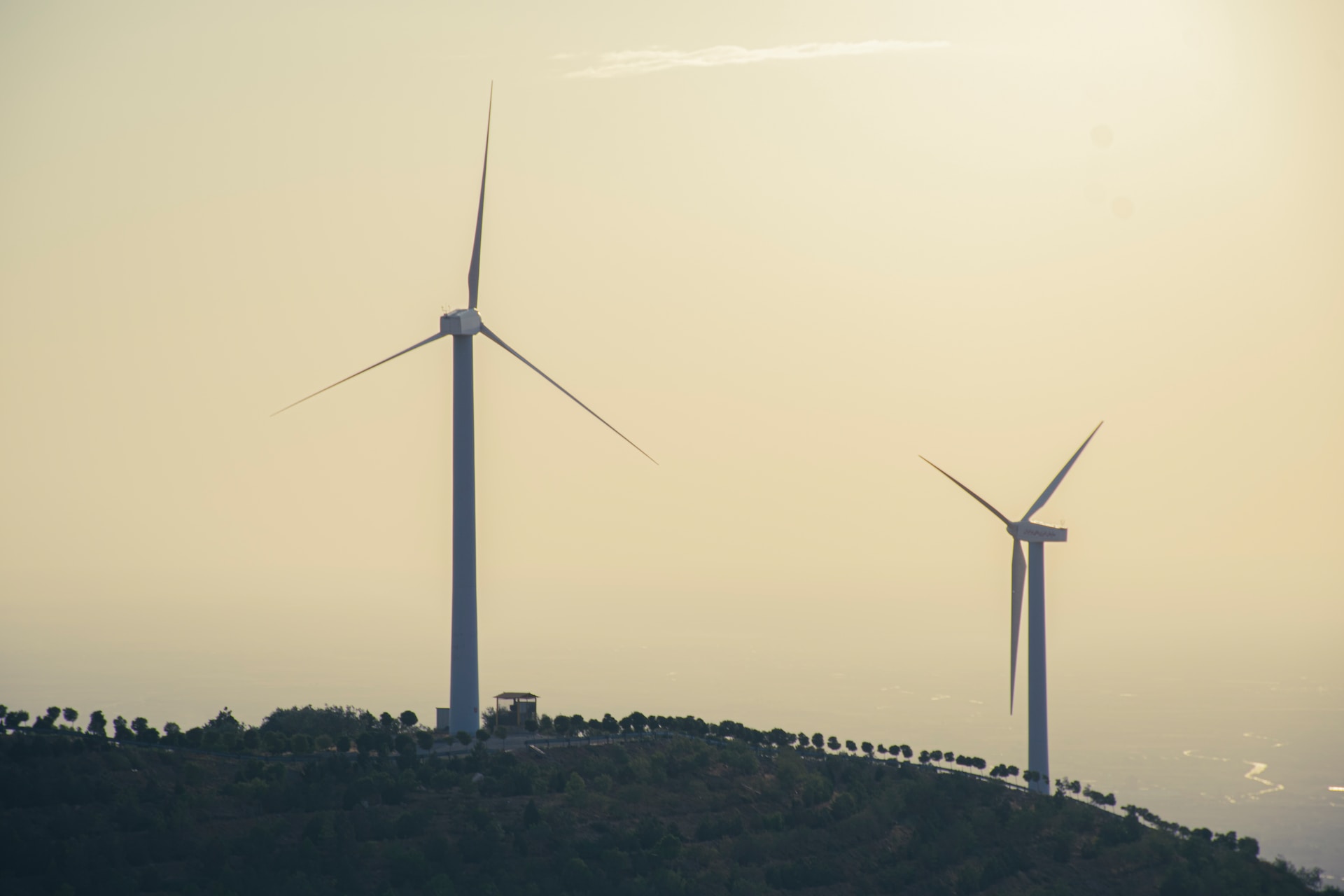 Benefits of Micro Wind Turbines in Reducing Energy Costs