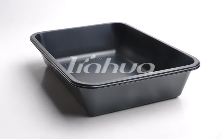 Throw-away food trays turned out to be the standard inside hospitals