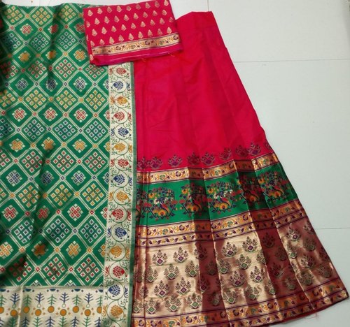 Reasons Why You Should Buy Handwoven Lehenga & Brocade Lehenga Online