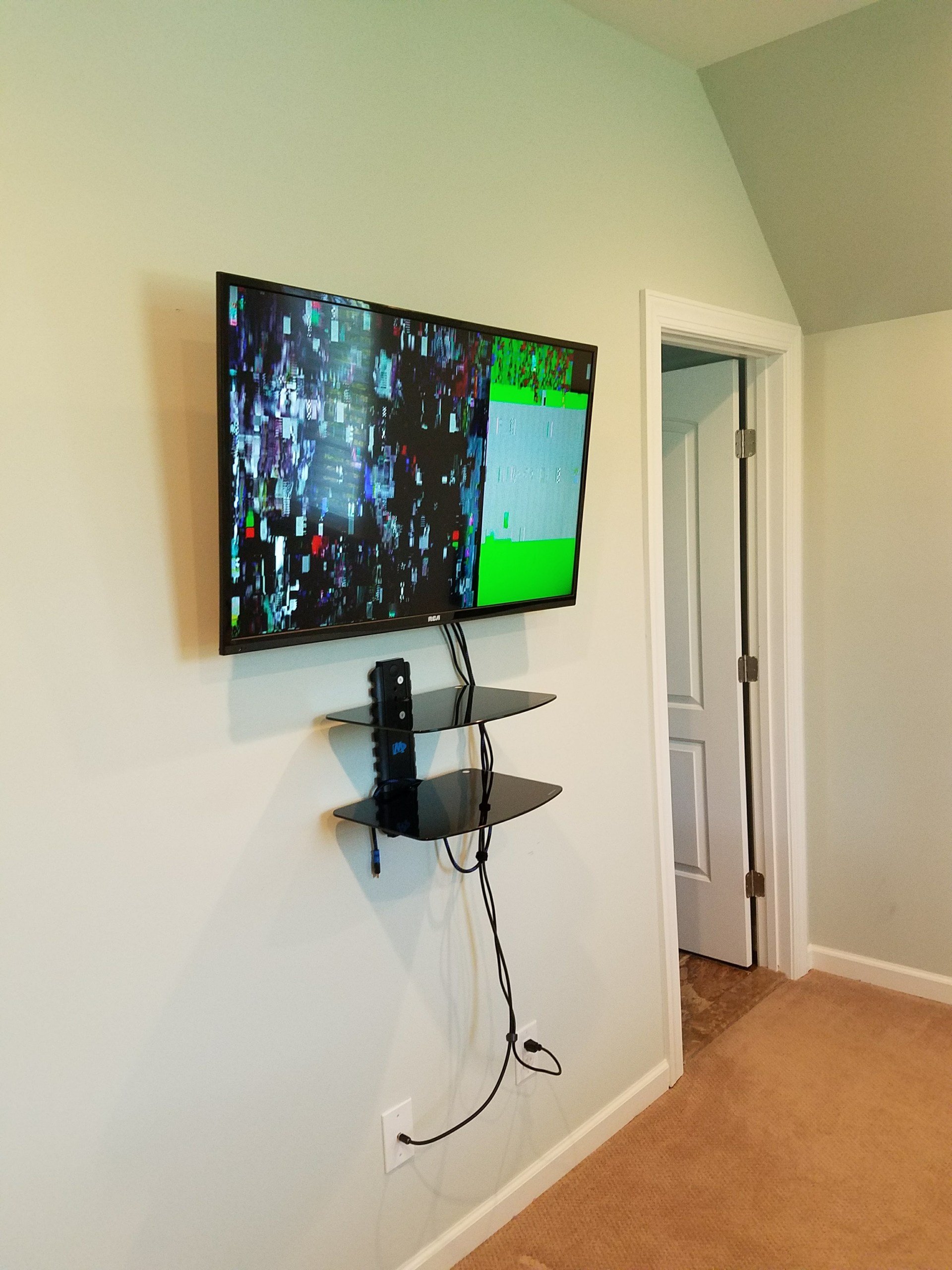 Skilful TV Wall Mount Installation Service in Long Island!