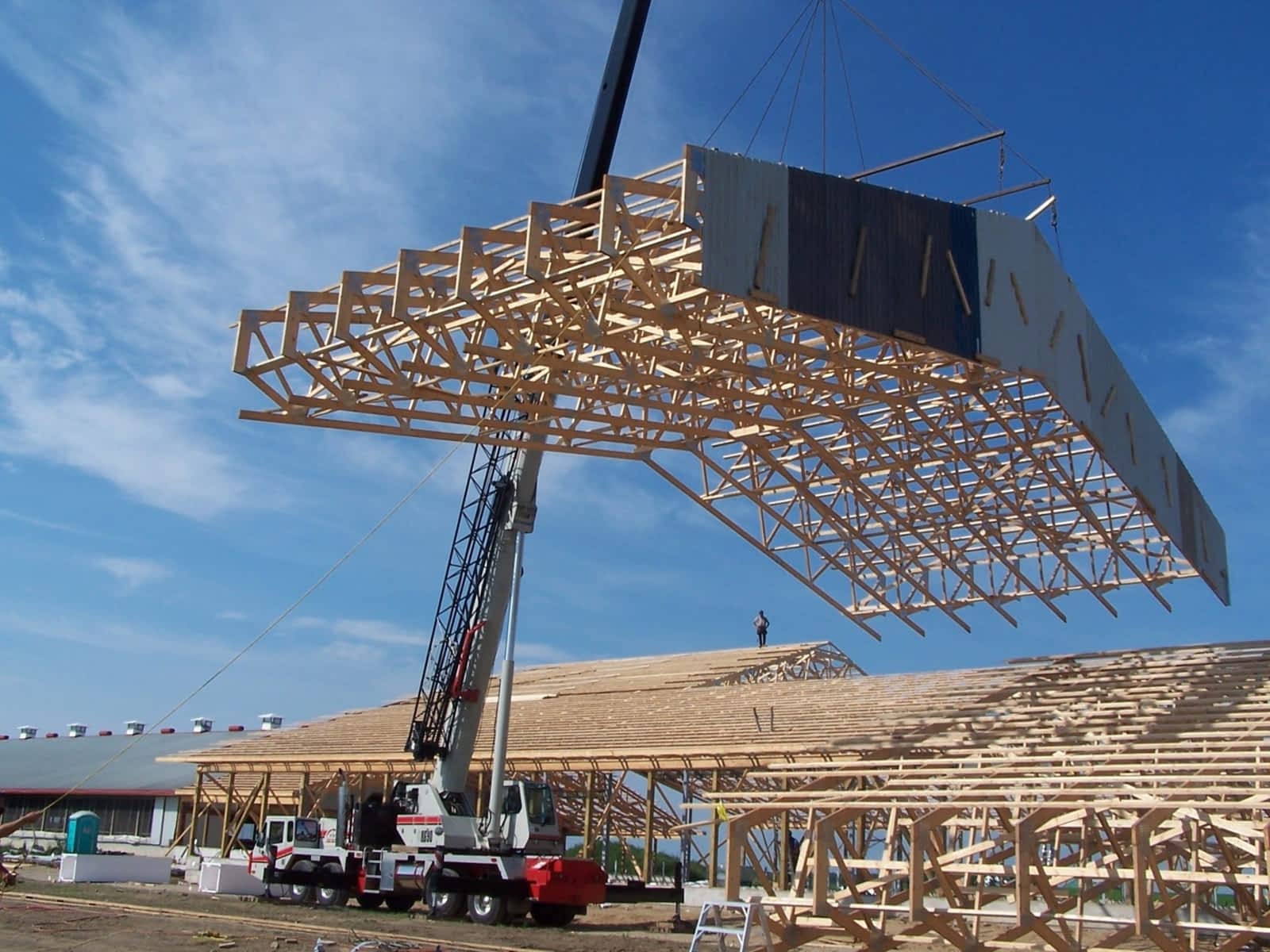 Perfect Solution For Busy Locations: Mobile Crane Rental