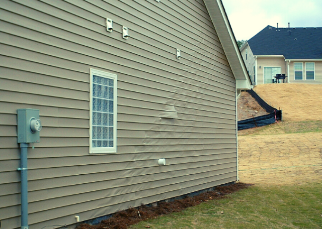 10 Signs that your home siding needs immediate replacement