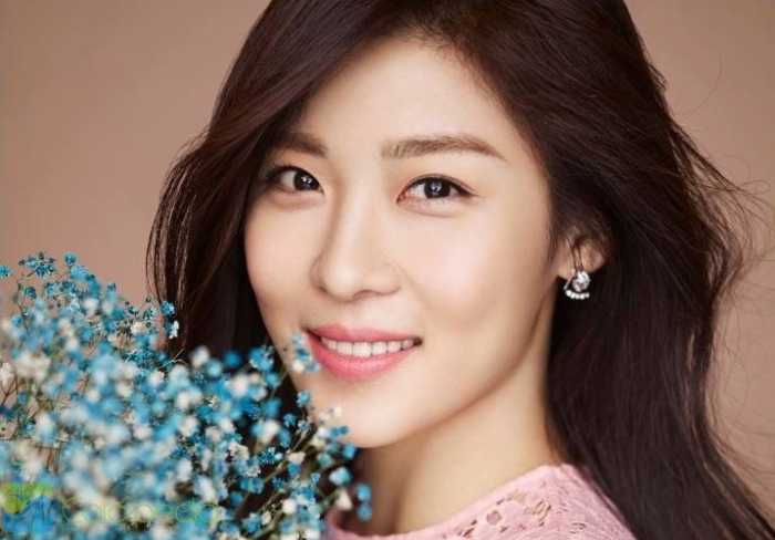 Combo kẹp nâng mũi và dụng cụ massage bán ở đâu? 