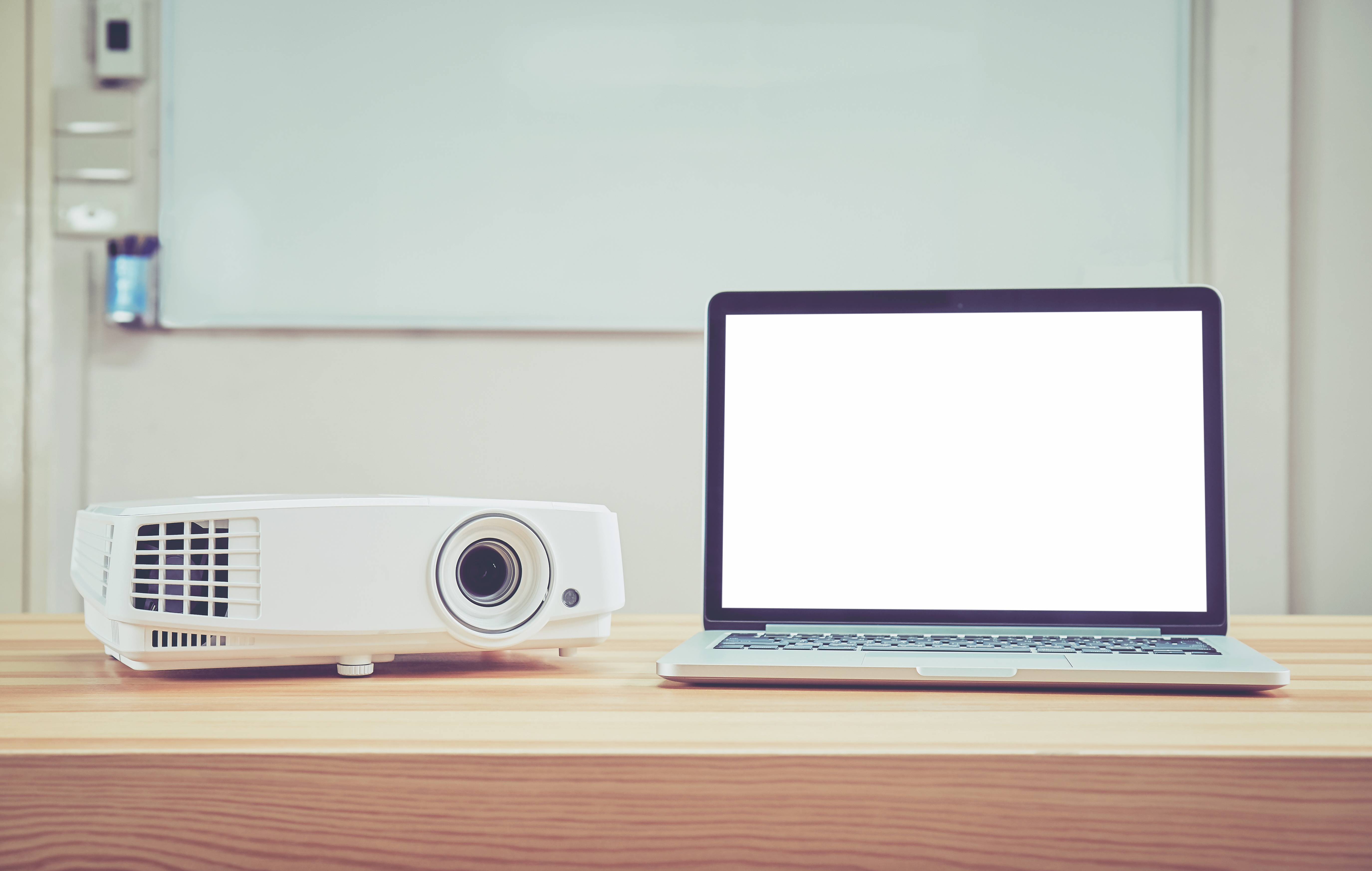 How A Virtual Conference Platform Can Help You Host Virtual Conferences?