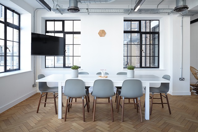 Maximizing Your Space with Multi-Functional Office Furniture