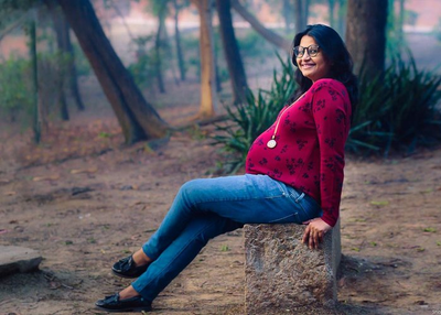 winter morning maternity photoshoot in delhi