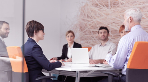 WHAT ARE THE BEST CRITERIA TO SELECT A HUMAN RESOURCES MANAGER/EXPERT?