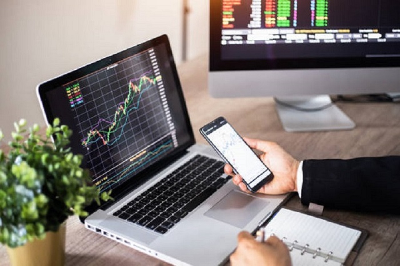 Uniswap Crypto Trading Bot can help you build a real-world blockchain business