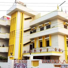 Luxury Hotel in Sultanpur
