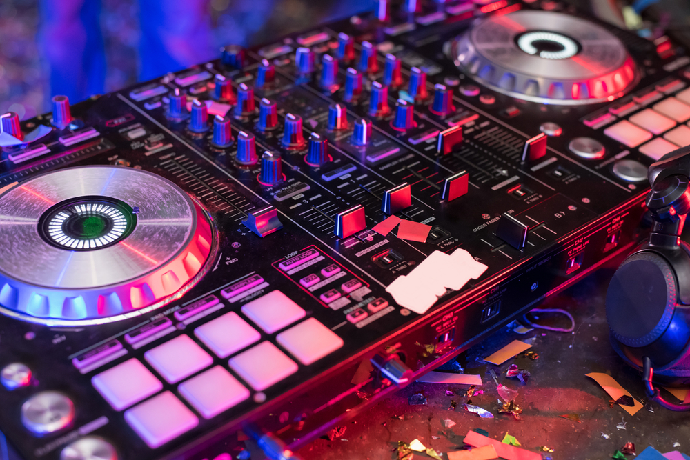 Spinning the Hits: What a Professional Disc Jockey Does?