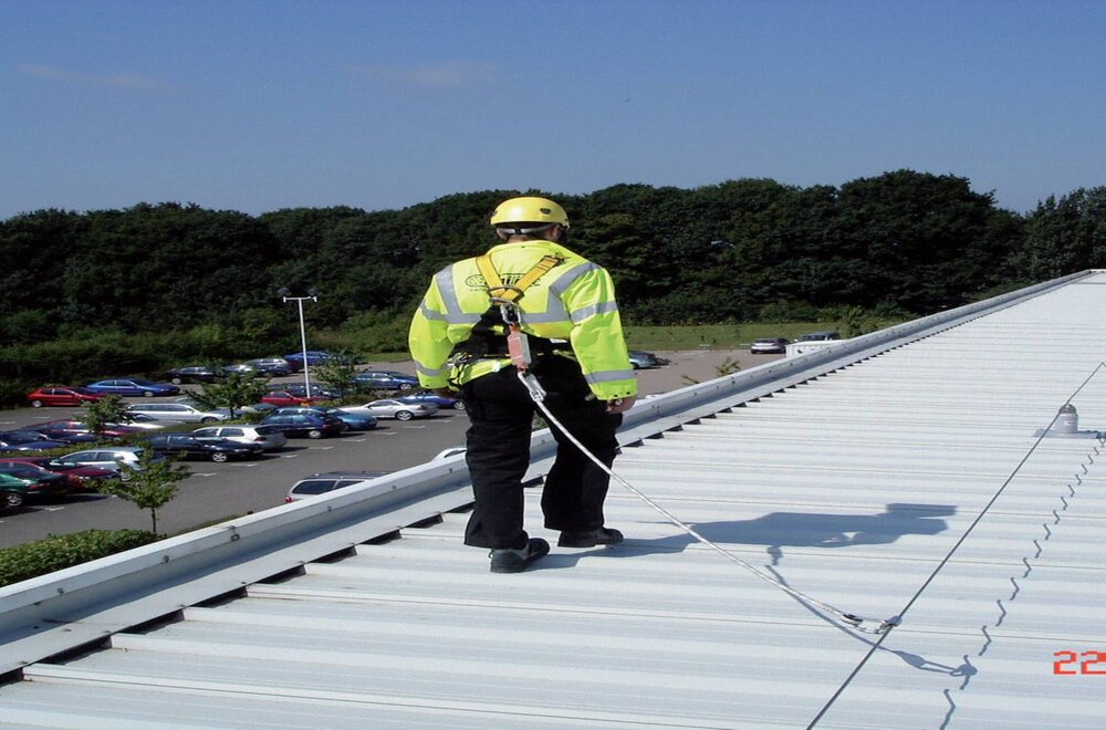 Commercial Roof Installation in Paramount CA