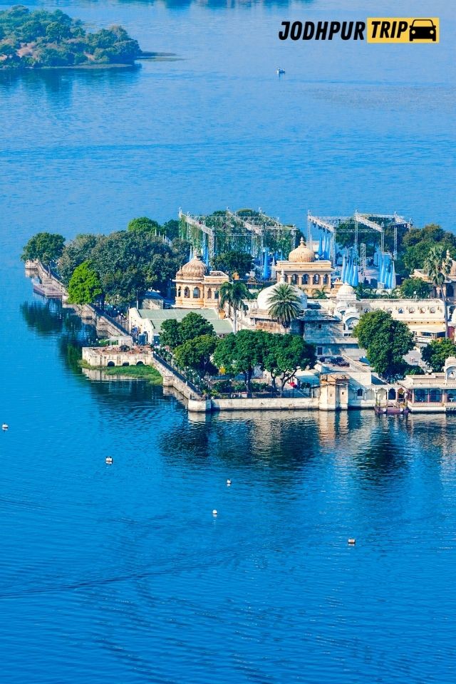 Udaipur Taxi Service