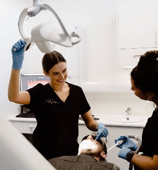 What Can Invisalign Clear Braces Do For You and Your Smile? 