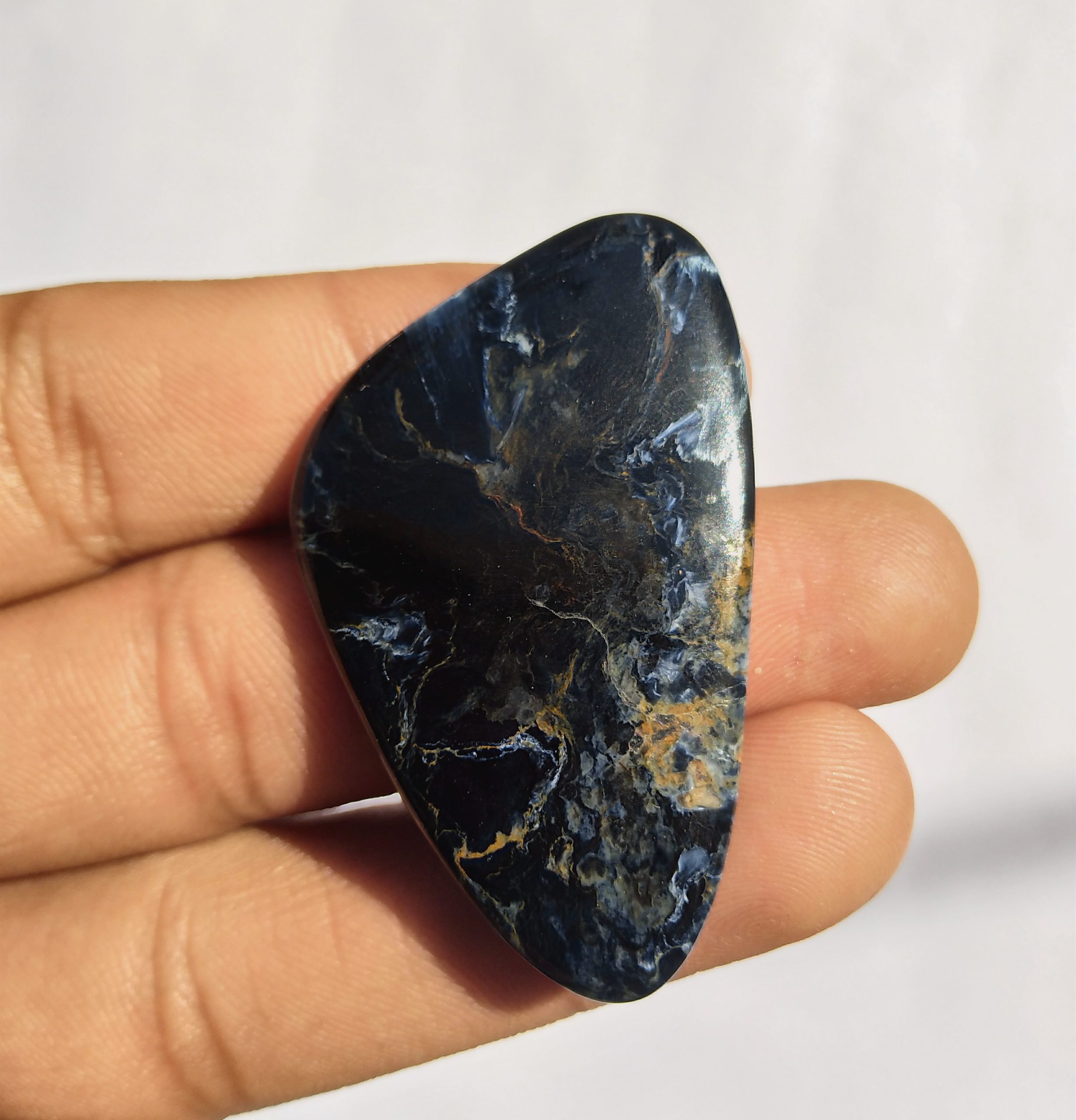 Some things to know about buying gemstone jewellery online