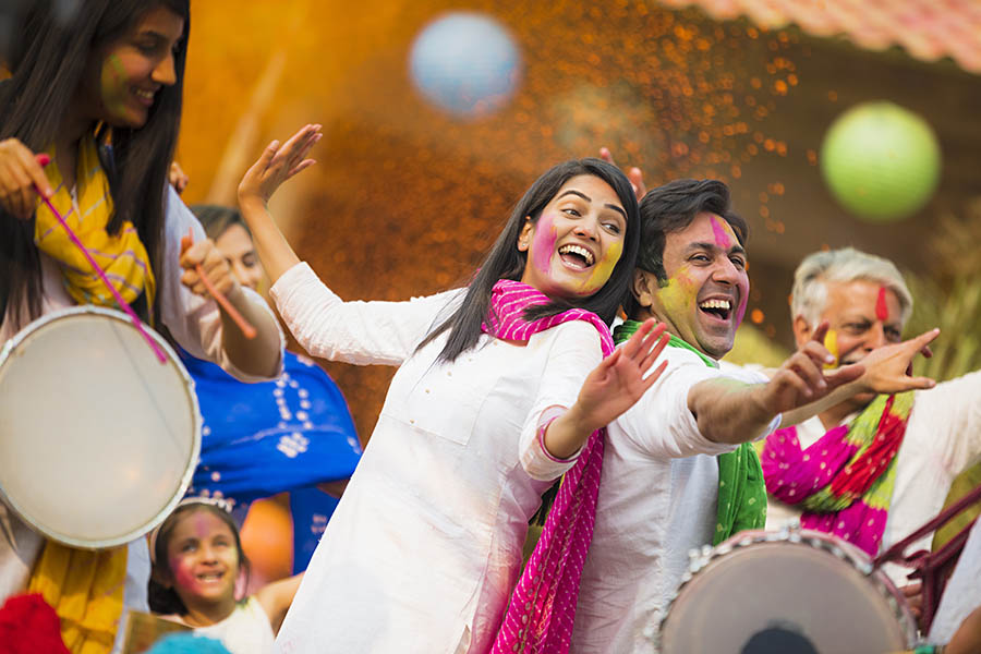 4 Fun Activities For Holi Celebration in Office