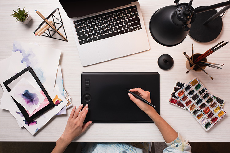 Professional Graphic Design Services in Rajkot | Fuerte Developers