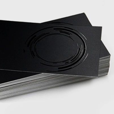 4 Smart Tricks to Attract New Clients with Your Business Cards