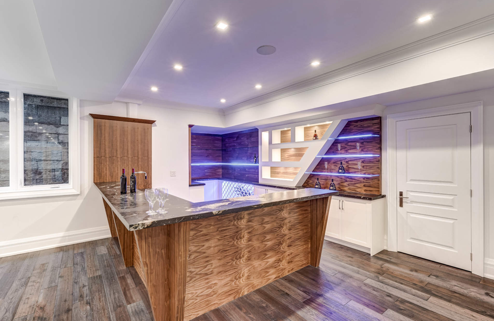 Custom Kitchen Cabinets and Kitchen Remodelling in Mississauga and Toronto