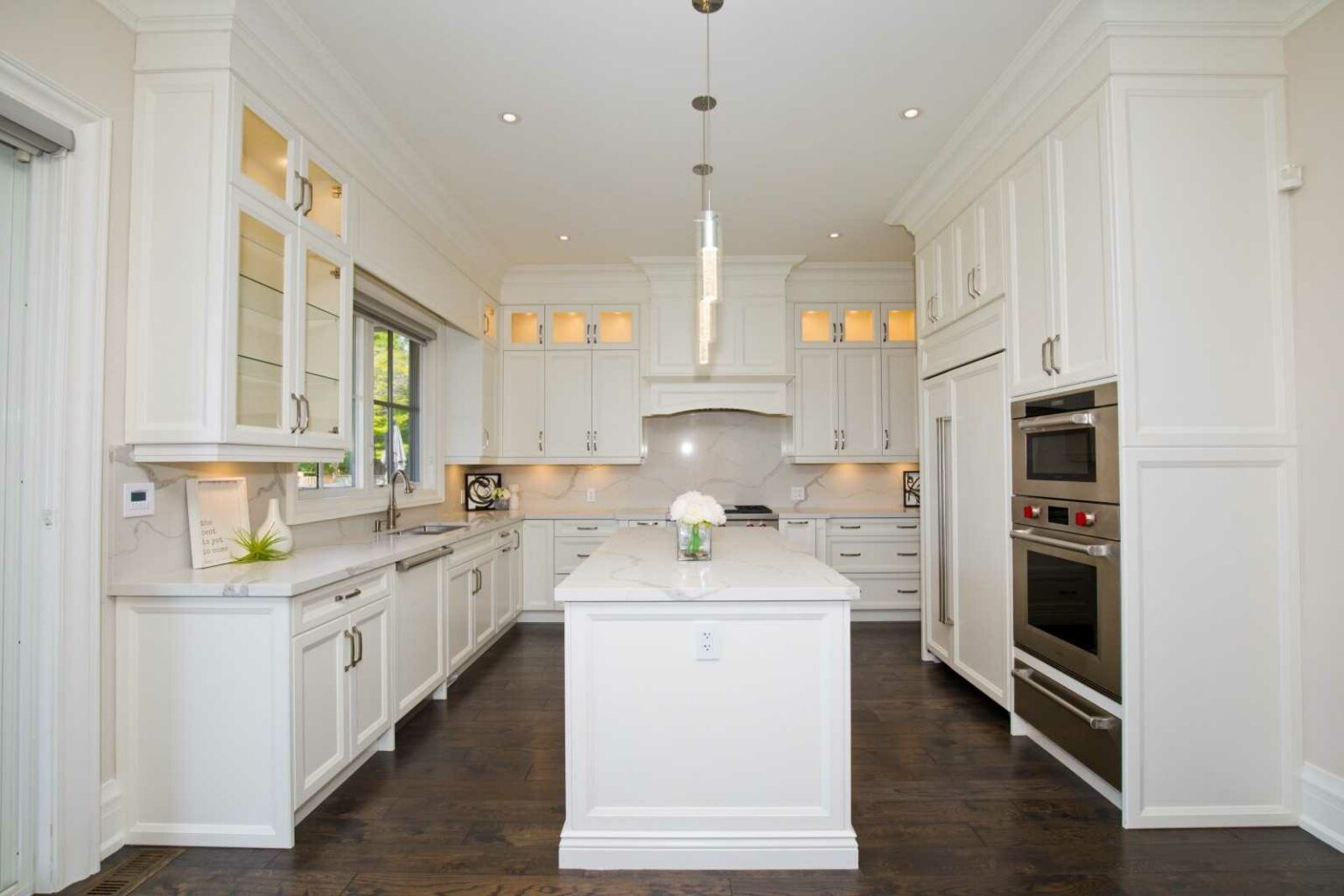 Manufactures High-Quality Products for Kitchens Cabinets