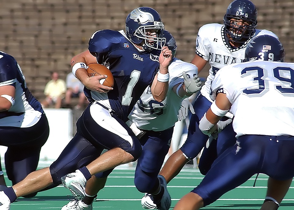 How the college football programmed?
