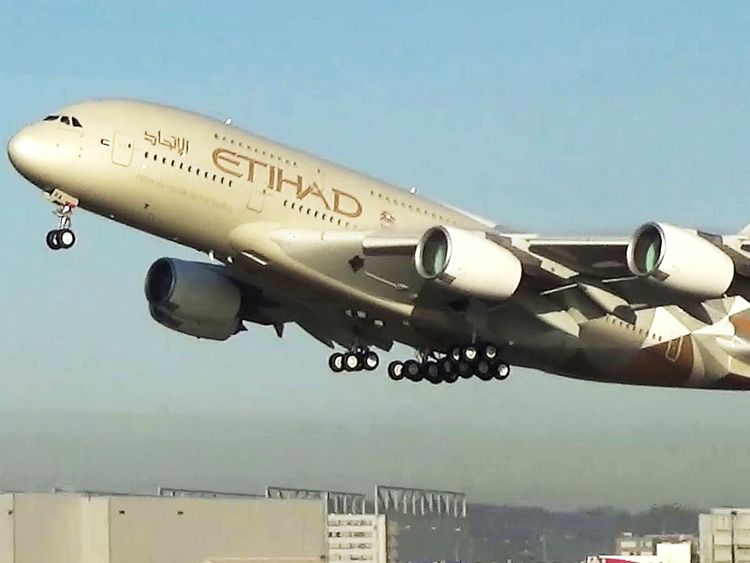 Does Etihad fly to Chicago?