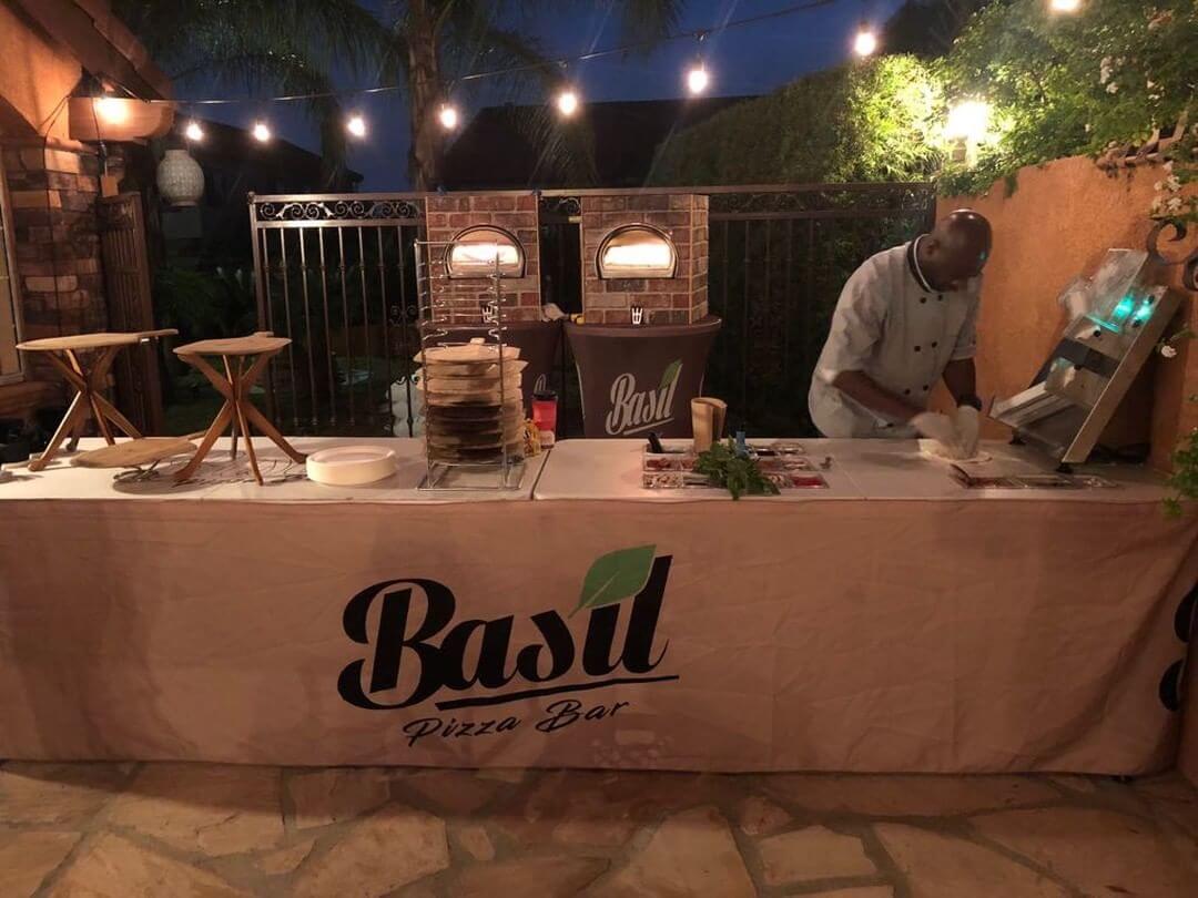 What It Takes To Host A Successful Pizza Party